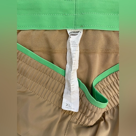 EUC Fabletics Women’s Shorts - Picture 3 of 9